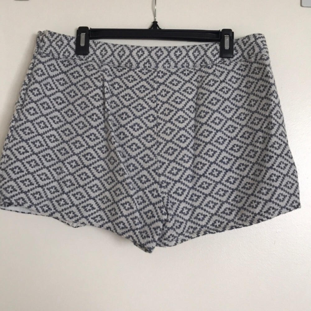 Gap skort - Picture 2 of 2